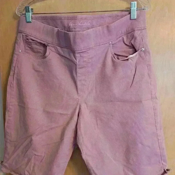  Gloria Vanderbilt All around Slimming Mauve Pink Pull On Shorts 14 Stretch - Picture 3 of 5